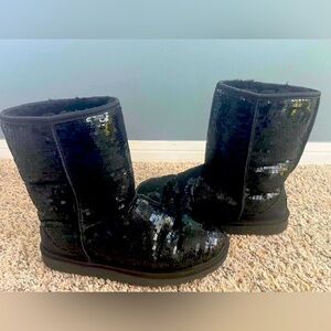 UGG Women’s Classic Short Black Sparkle Sequins Size 9